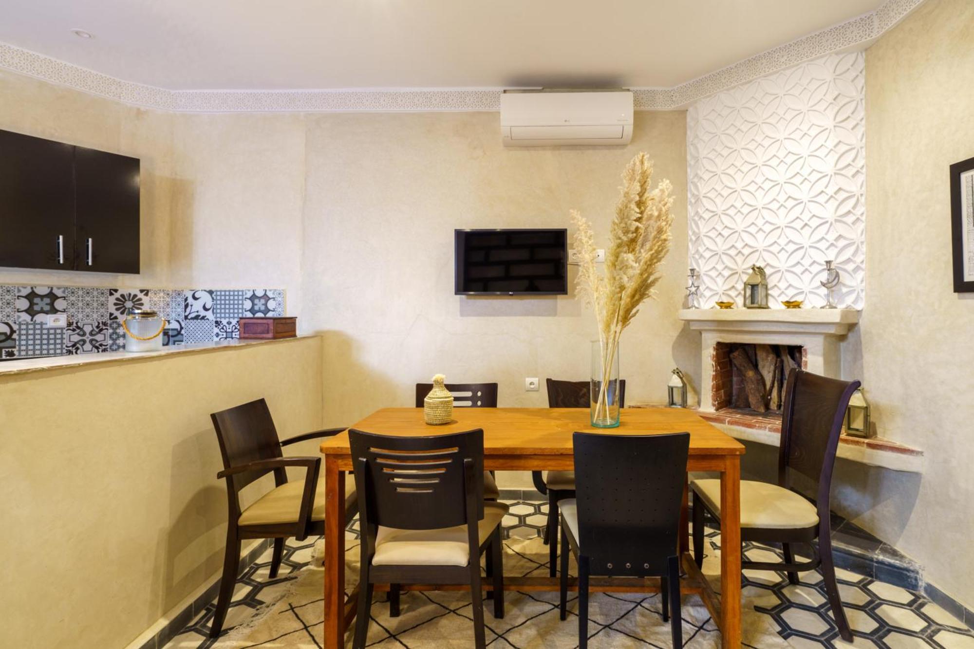 Riad 4 Chambres - Piscine & Petit Dejeuner Gratuit - Wifi Fibre Optique Marrakesh Exterior photo